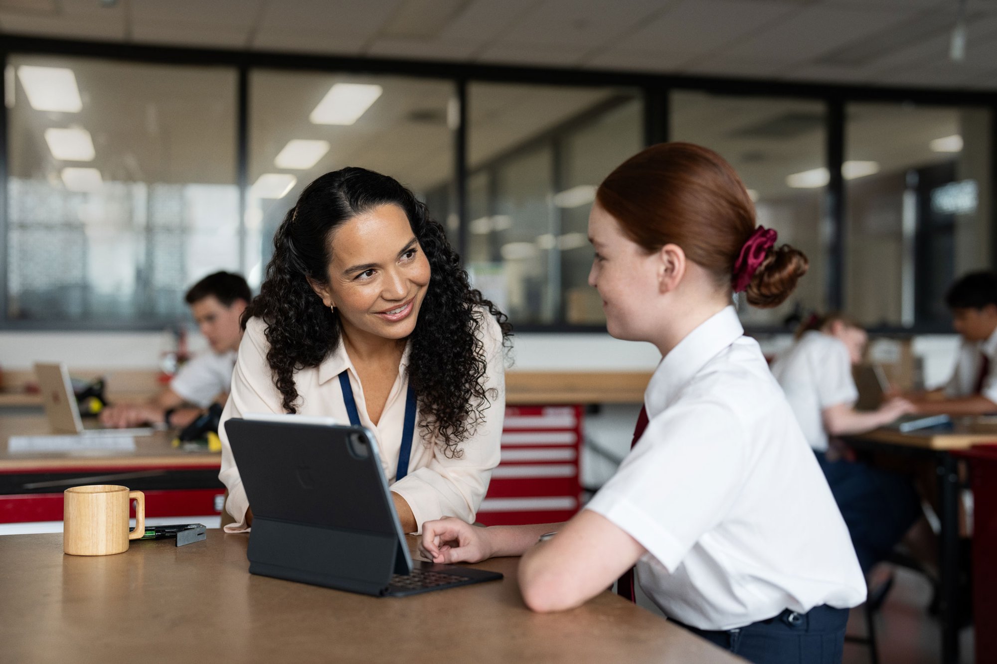 teacher-and-student-using-ipad